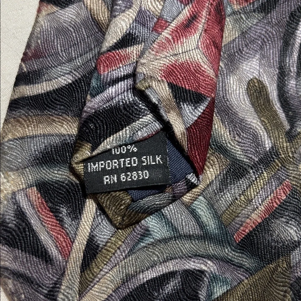 J. Garcia Artistic Red and Gray Tie - Picture 2 of 5